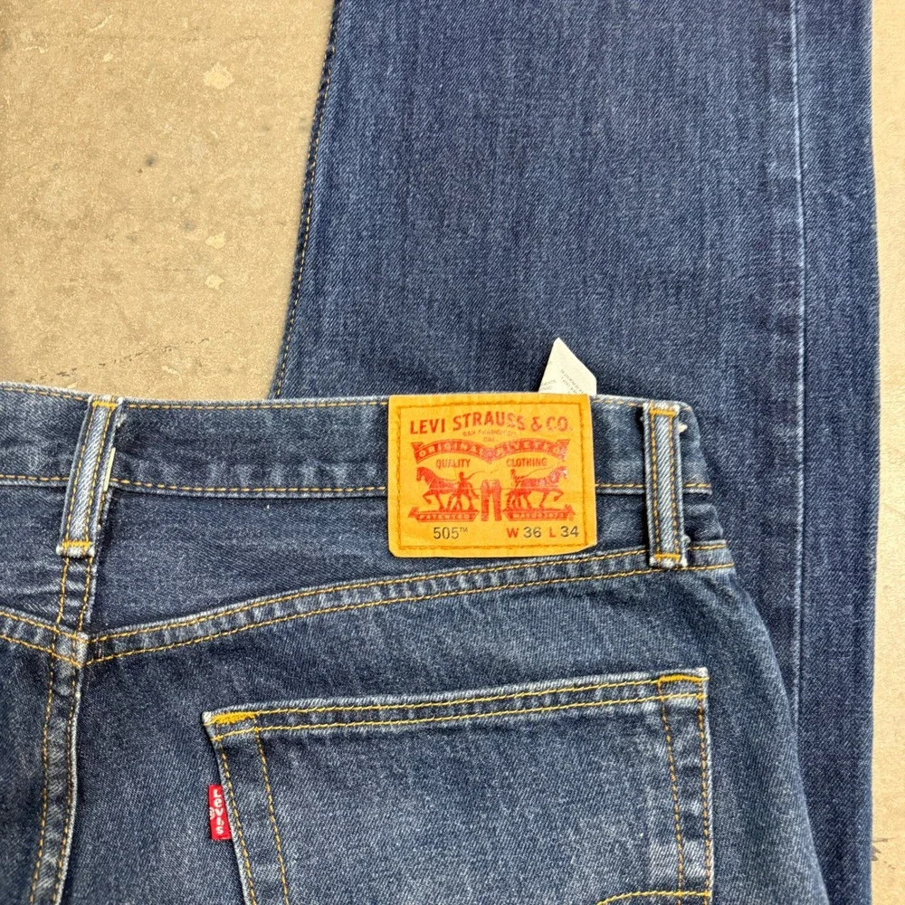 Levis levi wash